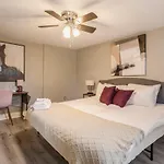 Newly Renovated 4Br Cozysuites