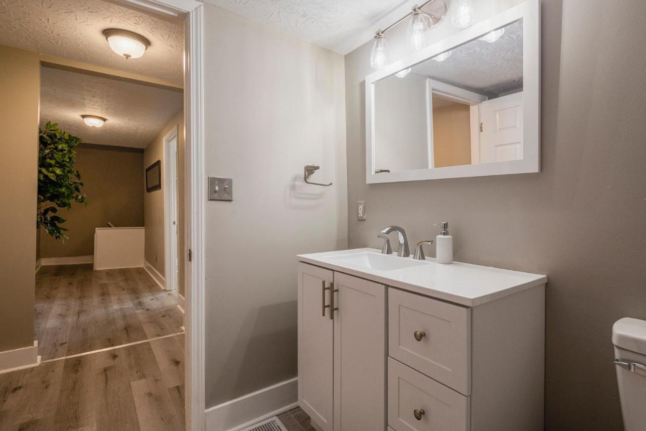 Newly Renovated 4br Cozysuites *