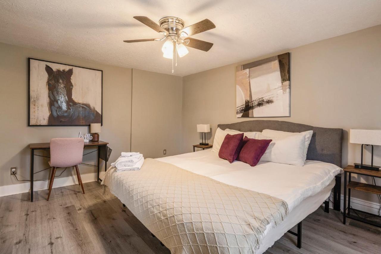Holiday home Newly Renovated 4br Cozysuites