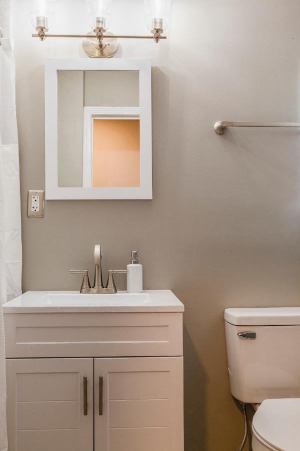 Newly Renovated 4br Cozysuites *