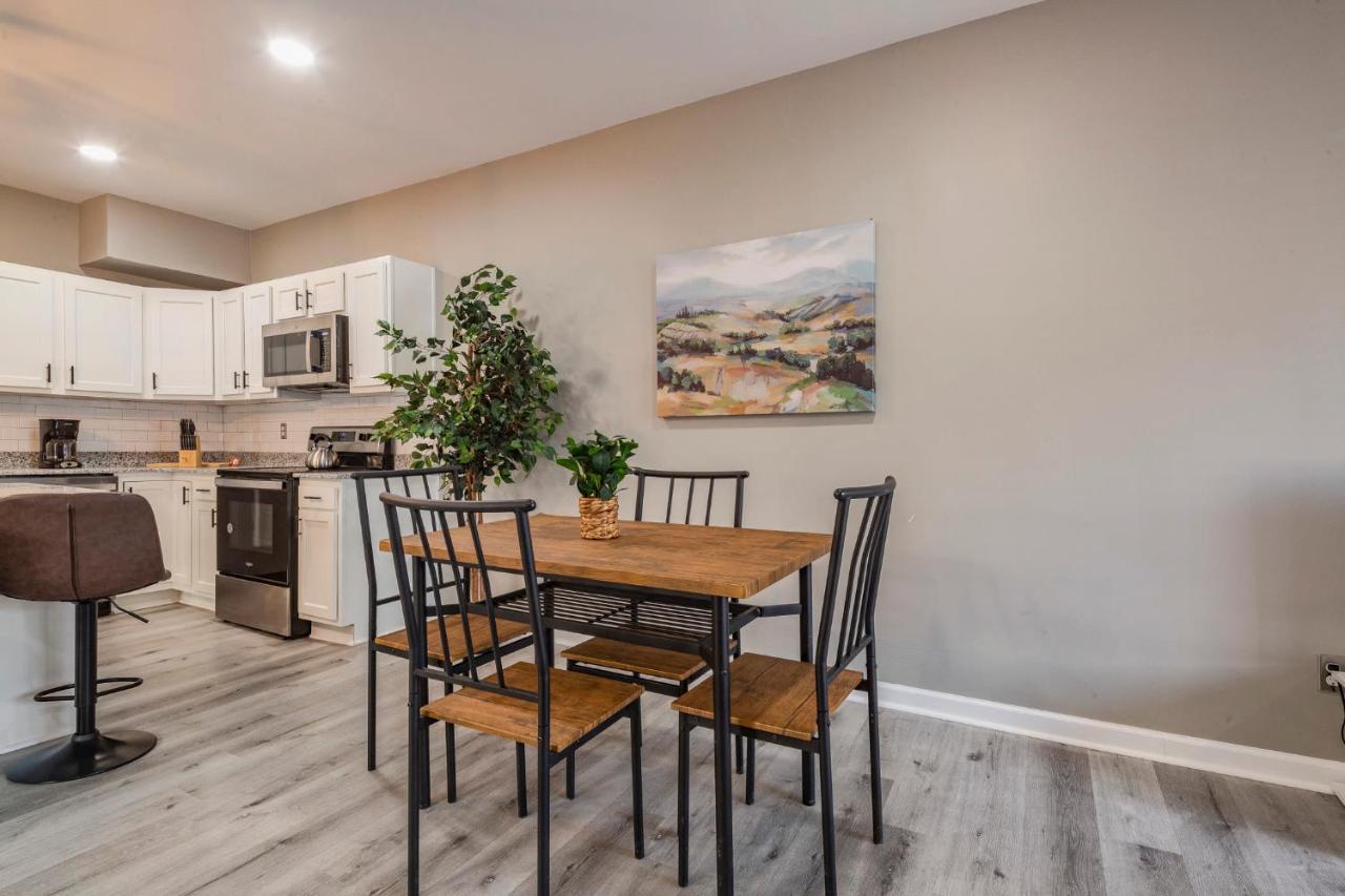 Newly Renovated 4br Cozysuites Holiday home *