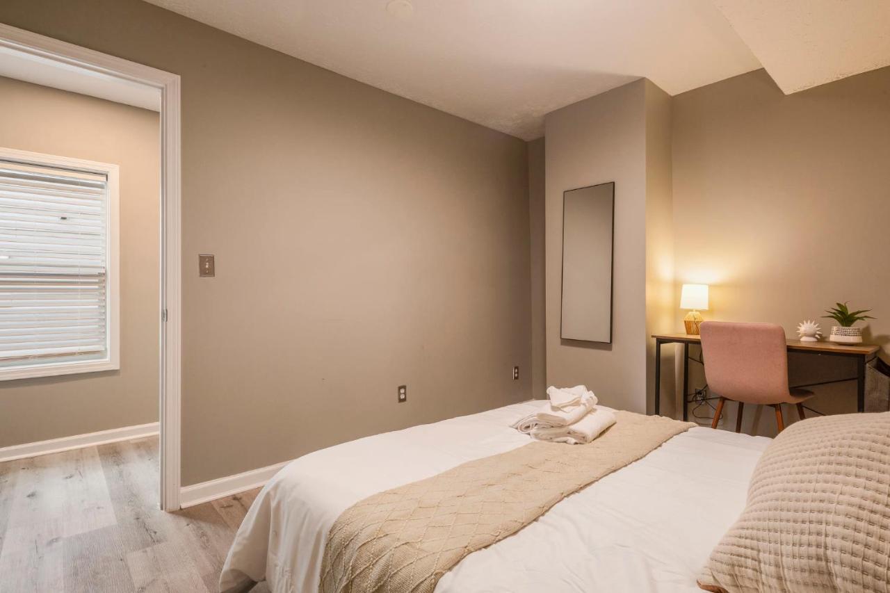 Holiday home Newly Renovated 4br Cozysuites
